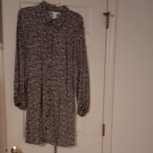 H&M Black and White Patterned Long Sleeve Dress